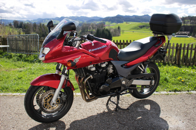 KAWASAKI ZR-7 S Verschalung Touring Occasion