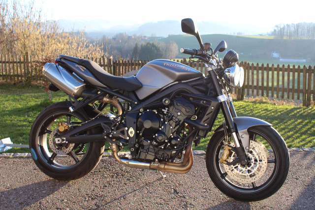 TRIUMPH Street Triple 675 R Naked Occasion TRIUMPH Street Triple 675 R Naked Occasion