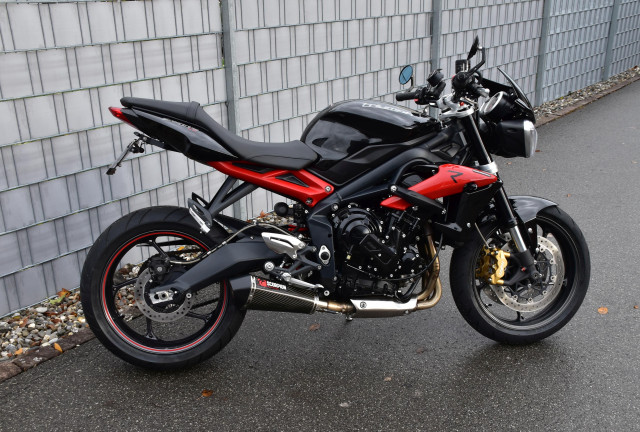 TRIUMPH Street Triple 675 Naked Usato