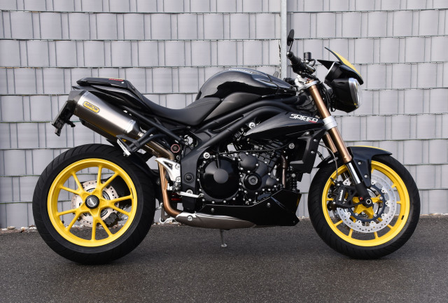 TRIUMPH Speed Triple 1050 Naked Usato