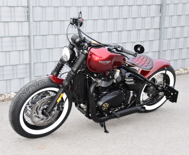 Triumph on sale t100 bobber