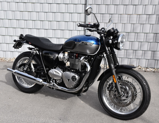 TRIUMPH Bonneville T120 Retro Registrazione di un giorno