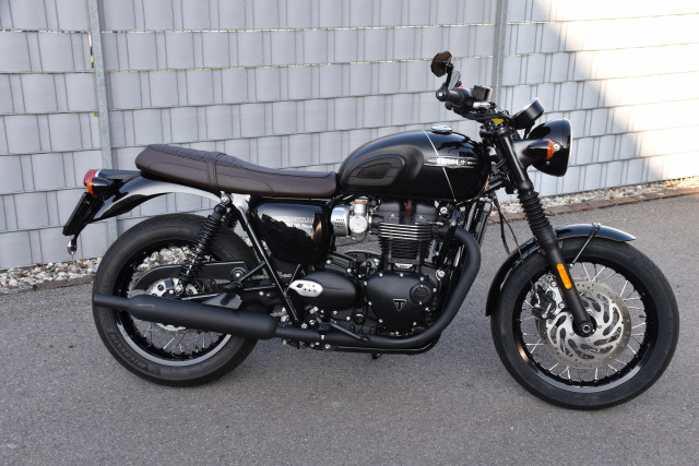 TRIUMPH Bonneville T120 Black Retro Occasion