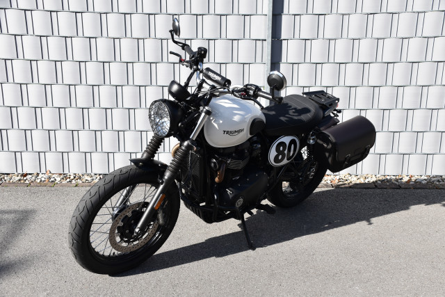 TRIUMPH Street Scrambler 900 Retro Occasion