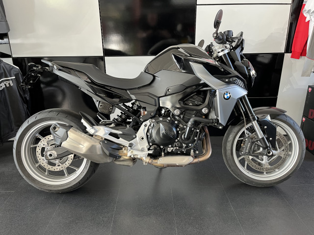 BMW F 900 R Naked Occasion