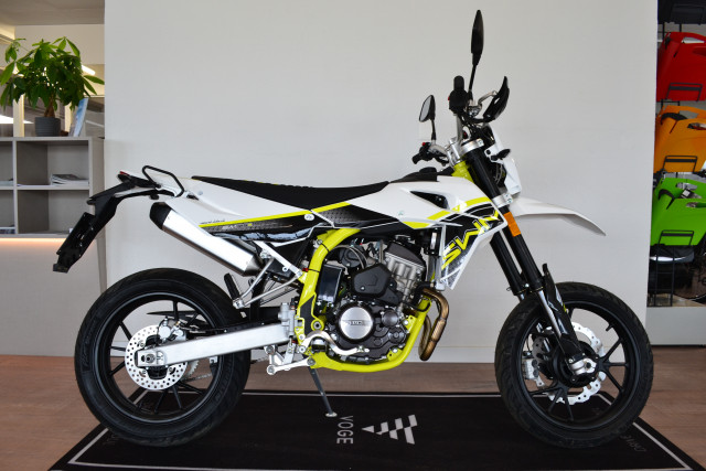 SWM SM 125 R Supermoto Moto nuova