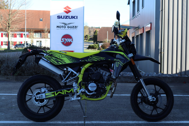 SWM SM 125 R Supermoto Neufahrzeug