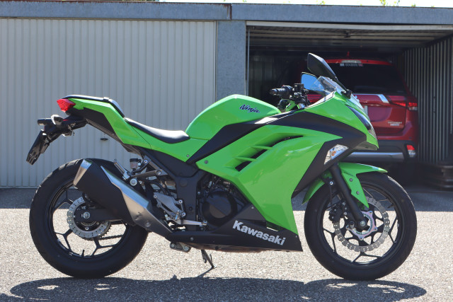 KAWASAKI Ninja 300 Sport Used