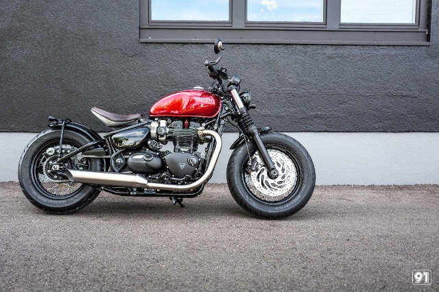 TRIUMPH Bonneville Bobber 1200 Retro Moto nuova