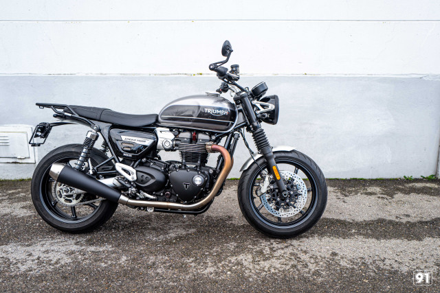 TRIUMPH Speed Twin 1200 Retro Occasion