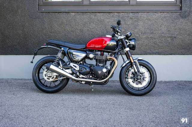 TRIUMPH Speed Twin 1200 Retro Moto neuve