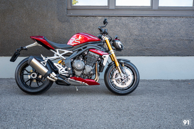 TRIUMPH Speed Triple 1200 RS Naked Moto neuve