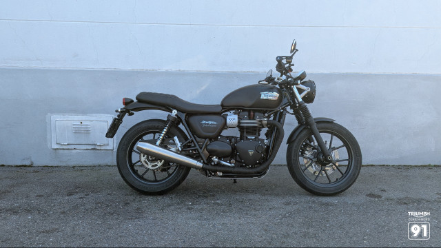 TRIUMPH Street Twin 900 Retro Usato