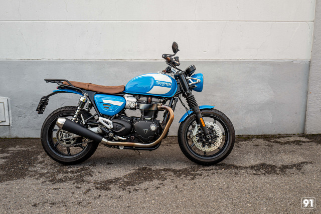 TRIUMPH Speed Twin 1200 Retro Occasion