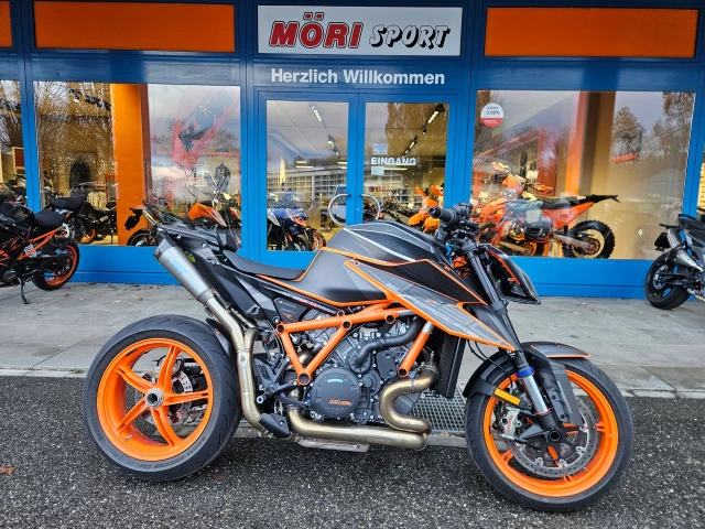 KTM 1290 Super Duke R Evo Naked Vorführfahrzeug