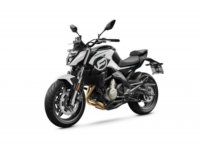 CF MOTO 650 NK Naked Neufahrzeug