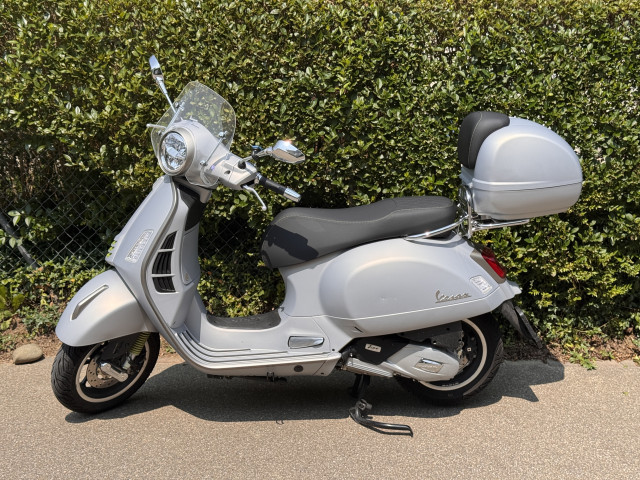 PIAGGIO Vespa GTS 125 Roller Occasion