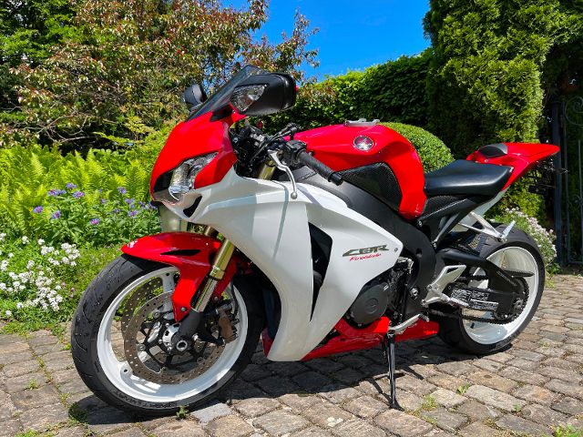 HONDA CBR 1000 RA Fireblade Sport Usato