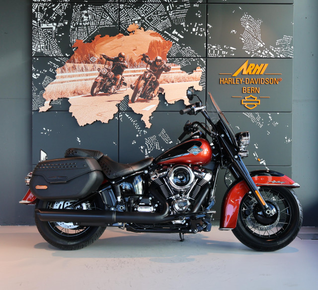 HARLEY-DAVIDSON FLHC 1923 Heritage Classic 117 Touring Occasion