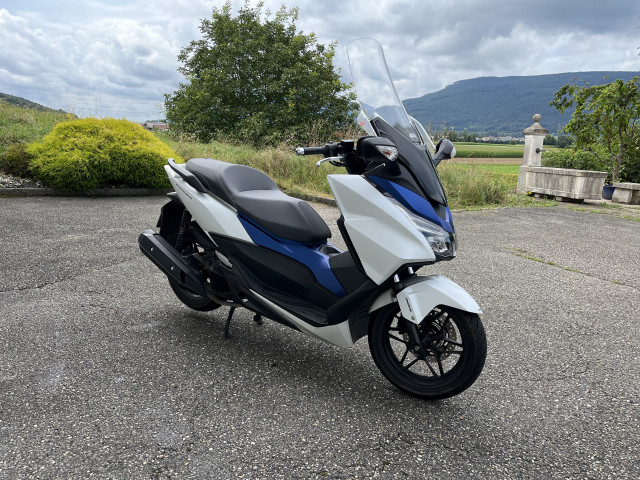 HONDA NSS 125 Forza Scooter Usato