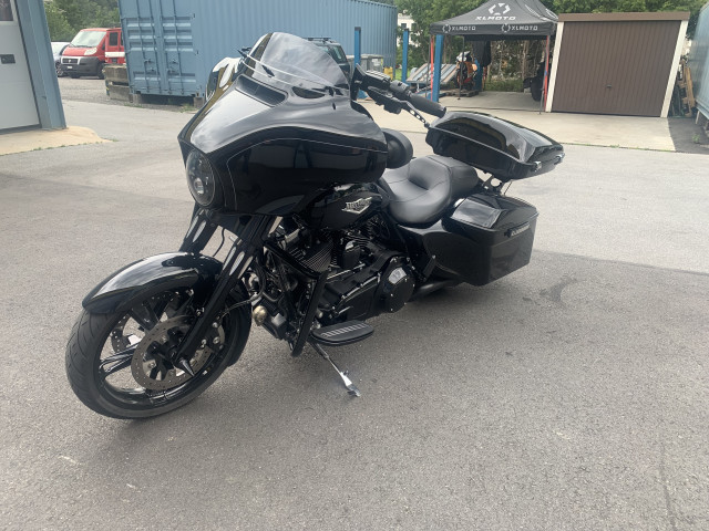 HARLEY-DAVIDSON FLHXS 1690 Street Glide Special Touring Occasion