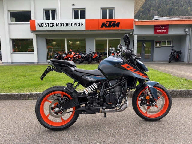 KTM 125 Duke Naked Modello dimostrativo