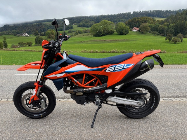 KTM 690 SMC R Supermoto Supermoto Vorführfahrzeug