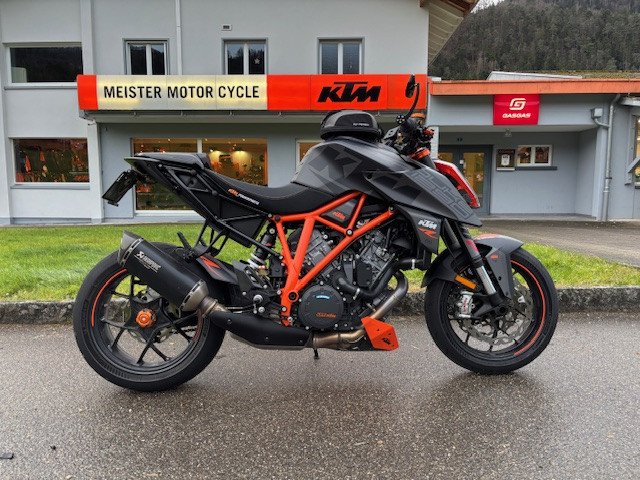 KTM 1290 Super Duke R Naked Occasion