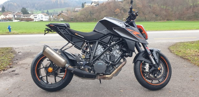 KTM 1290 Super Duke R Naked Usato