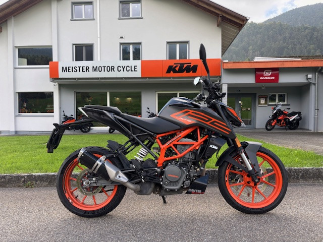KTM 125 Duke Naked Occasion