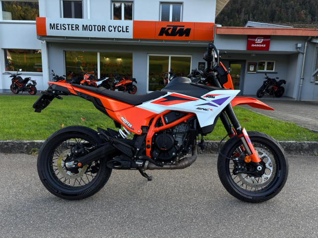 KTM 390 SMC R Supermoto Neufahrzeug KTM 390 SMC R Supermoto Neufahrzeug