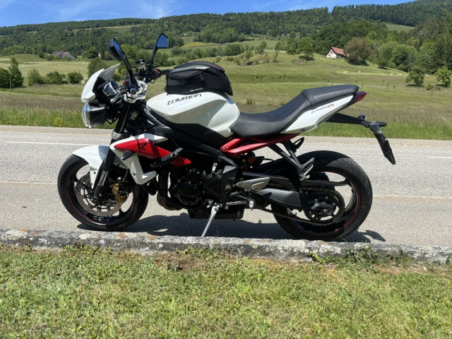 TRIUMPH Street Triple 675 Naked Occasion TRIUMPH Street Triple 675 Naked Occasion
