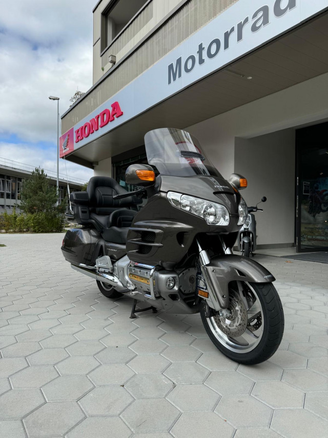 HONDA GL 1800 Gold Wing Touring Occasion