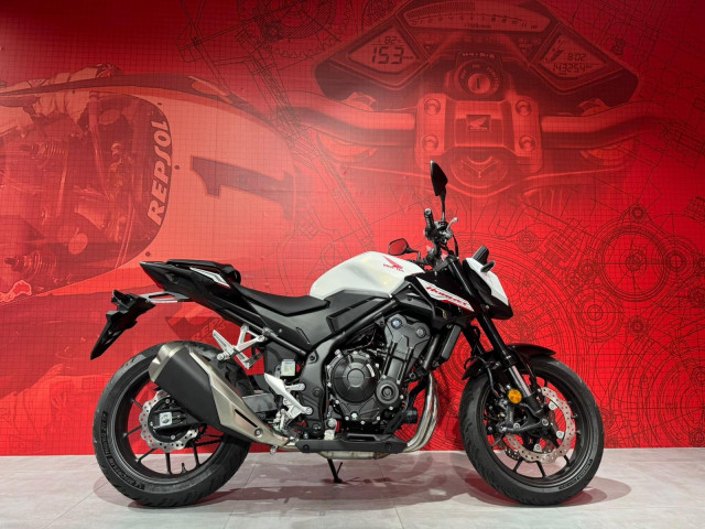 HONDA CB 500 Hornet Naked Neufahrzeug HONDA CB 500 Hornet Naked Neufahrzeug