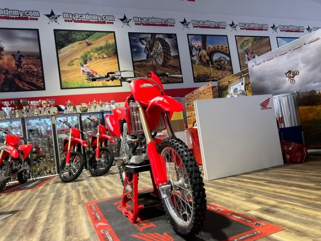 HONDA CRF 150 R Motocross Neufahrzeug