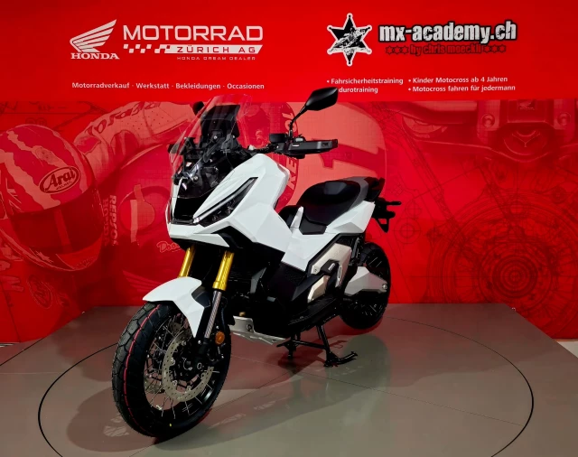 HONDA X-ADV 750 Roller Neufahrzeug