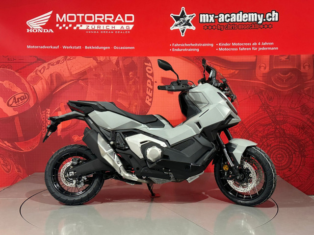 HONDA X-ADV 750 Roller Neufahrzeug