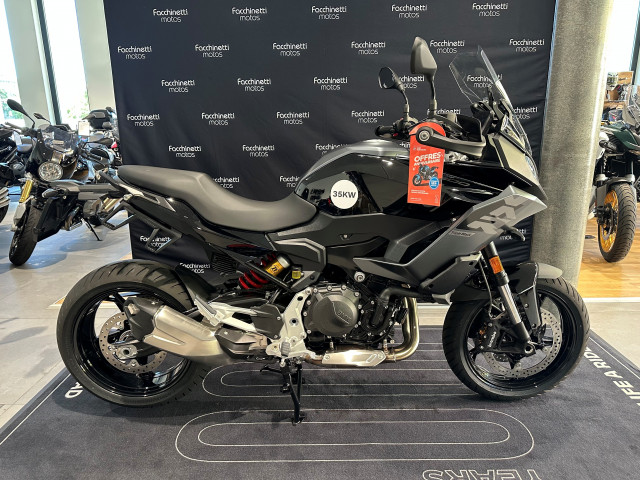 BMW F 900 XR A2 Triple Black Touring Neufahrzeug