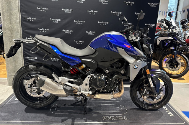 BMW F 900 R Naked Vorführfahrzeug