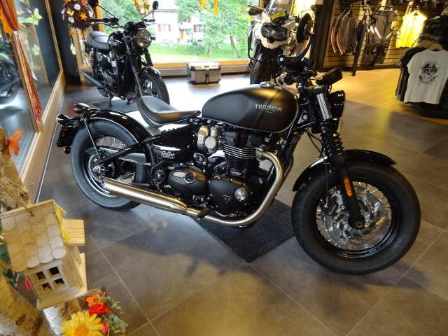 TRIUMPH Bonneville Bobber 1200 Retro New vehicle