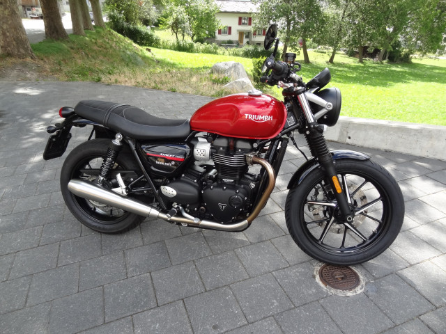 TRIUMPH Street Twin 900 Retro Occasion