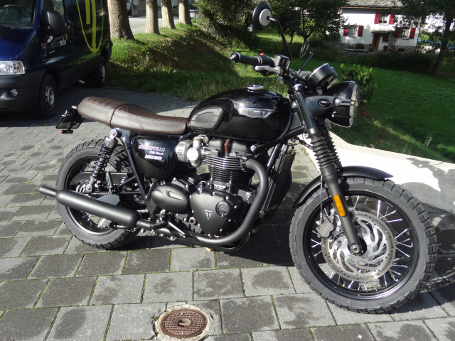 TRIUMPH Bonneville T120 Black Retro Occasion