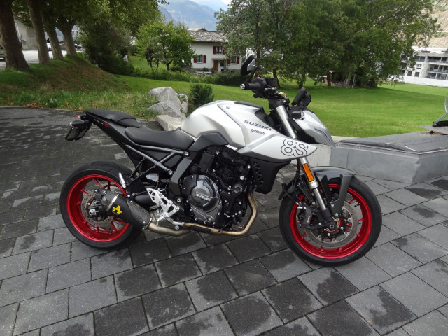 SUZUKI GSX-8S Naked Occasion