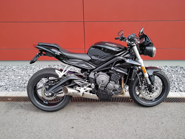 Triumph street triple store 660 for sale