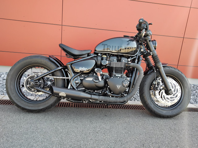 TRIUMPH Bonneville Bobber 1200 Retro Used