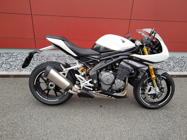 TRIUMPH Speed Triple 1200 RR Sport Usato