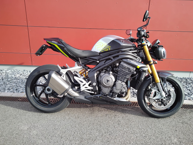 TRIUMPH Speed Triple 1200 RS Naked Vorführfahrzeug