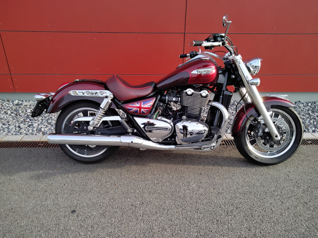 TRIUMPH Thunderbird 1700 Commander Custom Occasion TRIUMPH Thunderbird 1700 Commander Custom Occasion