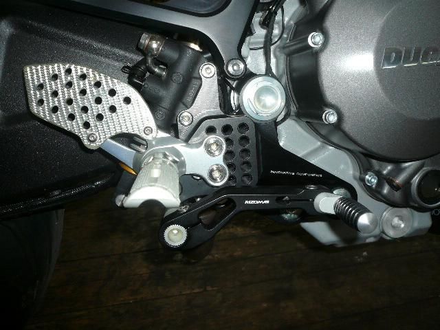 DUCATI M696 RIZOMA verstellbar