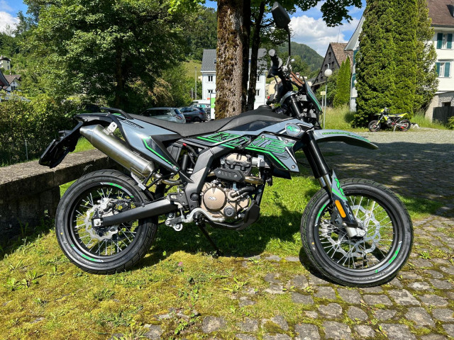 KL KXE 125 Supermoto Usato